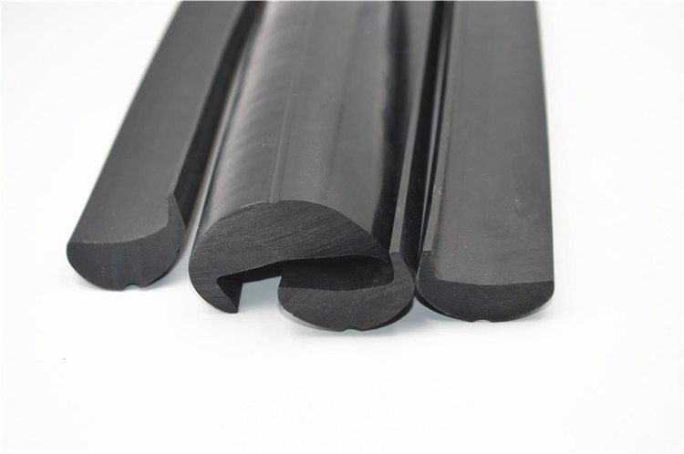 Neoprene rubber strip&rolls sealing profile 1.jpg