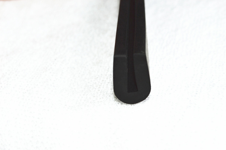 NBR/nitrile solid rubber Clip-on Sealing Profiles Extrusion for Oil ...